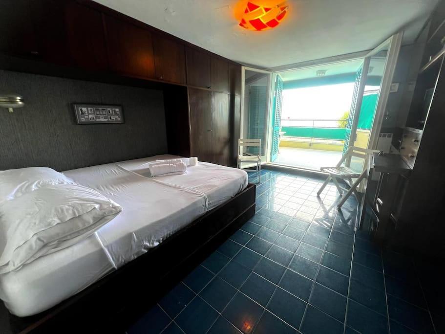 Suite Levante 56 - Fronte Mare Sanremo Ospedaletti Bagian luar foto